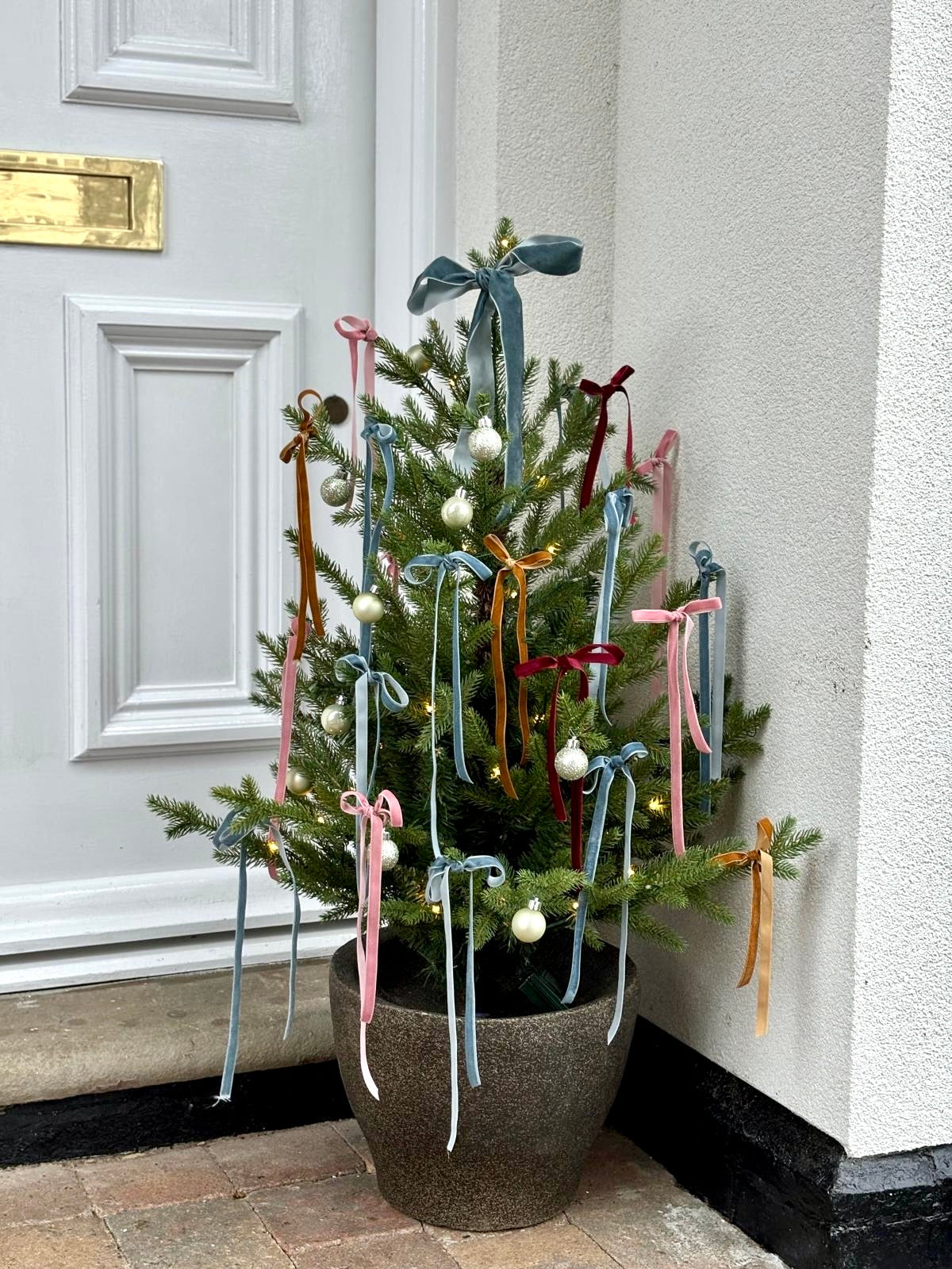 Mini Tree with Bows and Baubles